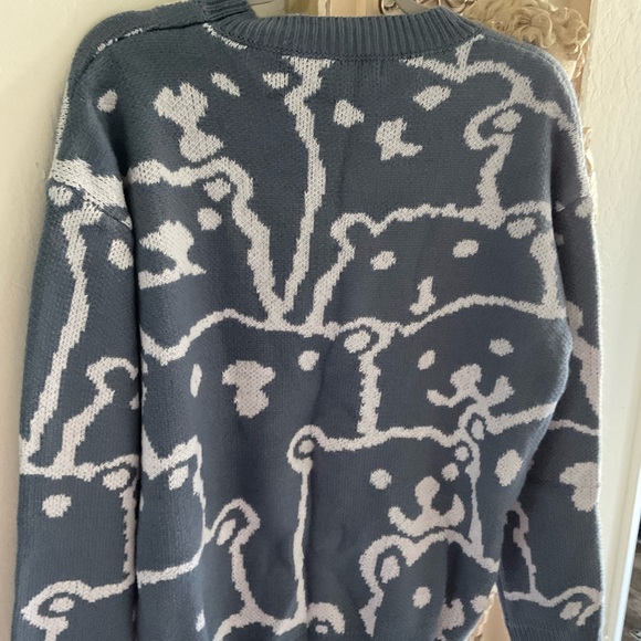 Blue Bear Pattern Sweater - Picture 4 of 4